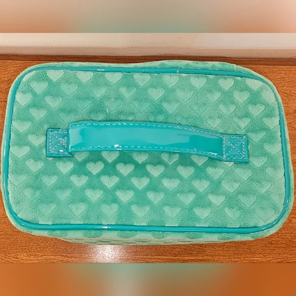Juicy Couture Aqua Heart Pattern Cosmetic Bag - Picture 2 of 7